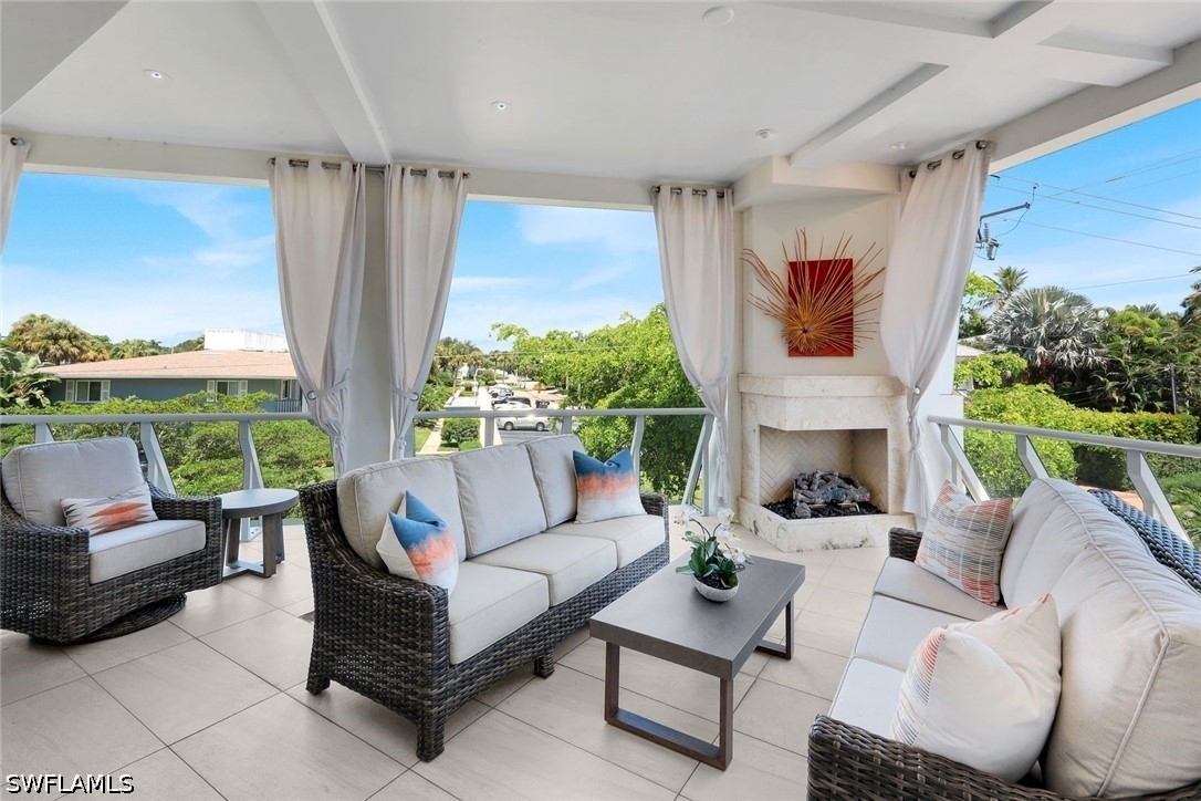 3 Bed Condominium for Sale in 382 Building, photo 29