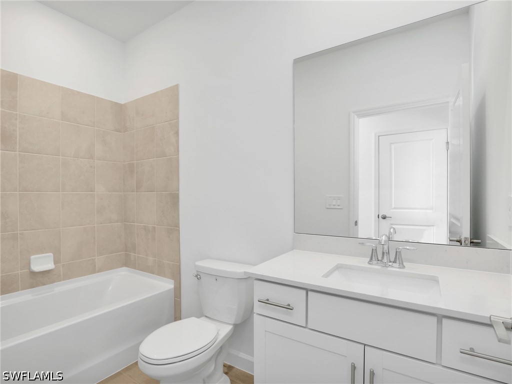 4 Bed SingleFamilyResidence for Sale in Estero, photo 29