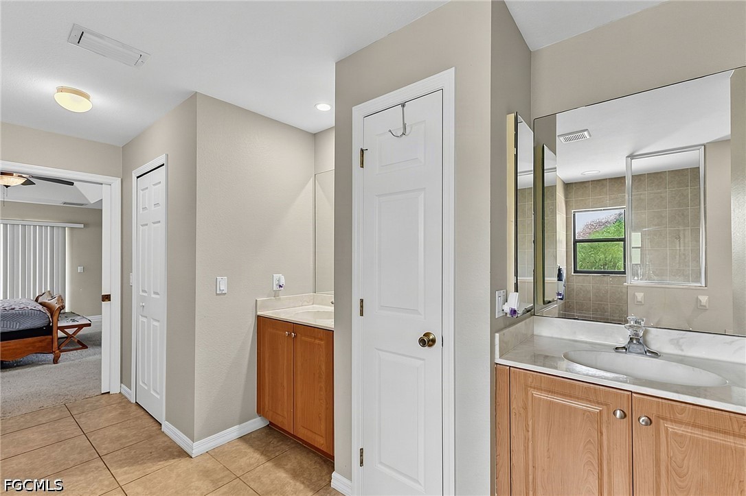 4 Bed SingleFamilyResidence for Sale in Lehigh Acres, photo 29