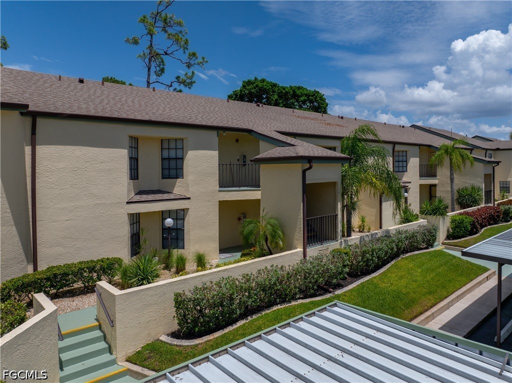 2 Bed Waterfront Home for Sale in Fort Myers, photo 29
