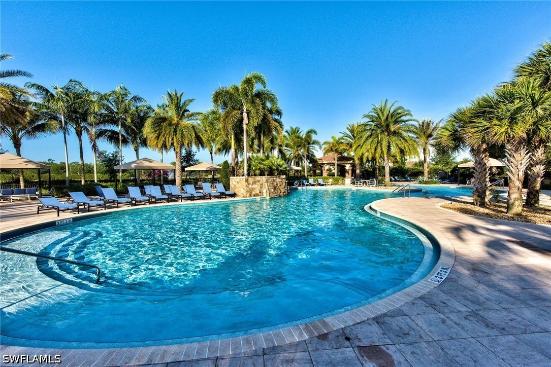 3 Bed SingleFamilyResidence for Sale in Naples, photo 29