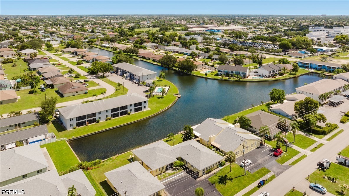 2 Bed Waterfront Home for Sale in Cape Coral, photo 29
