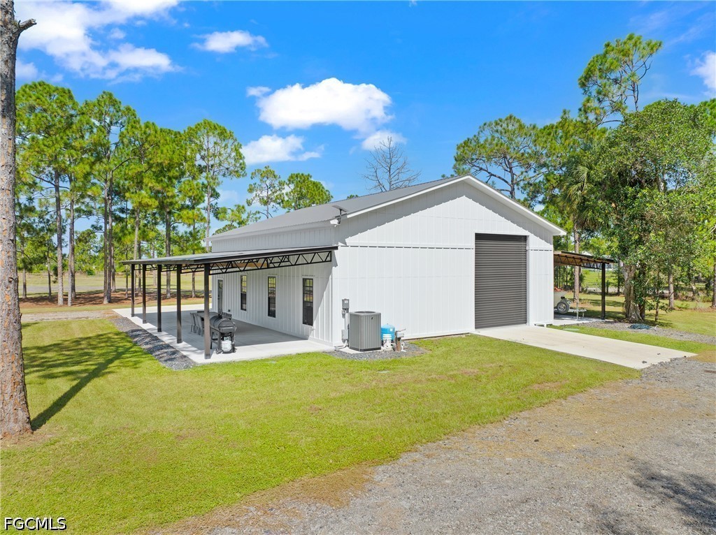 Residential for Sale in Acreage, photo 29