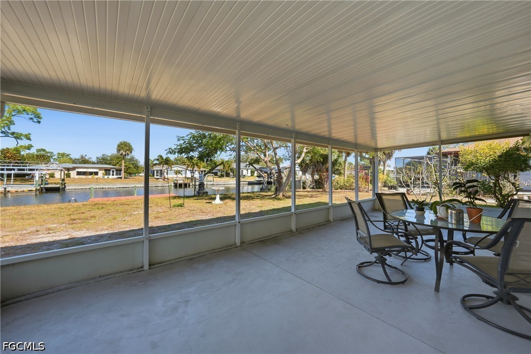 2 Bed Waterfront Home for Sale in Port Charlotte, photo 29
