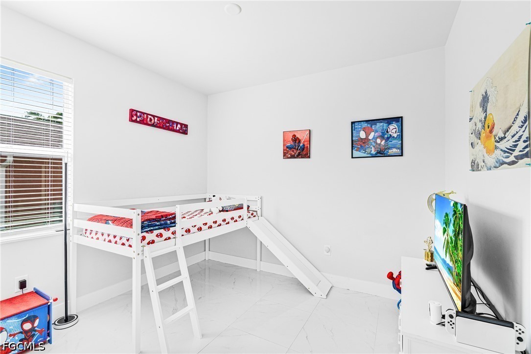 3 Bed SingleFamilyResidence for Sale in Cape Coral, photo 29