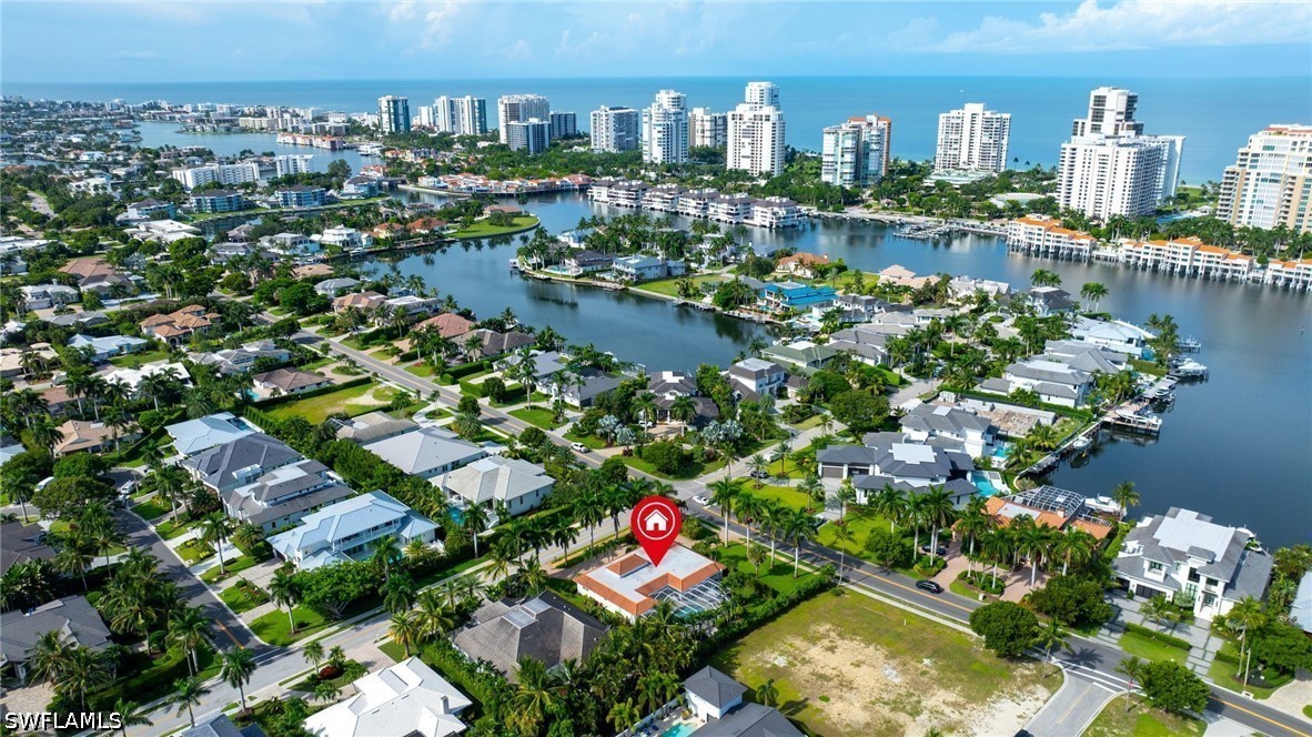 4 Bed Pool Home for Sale in Park Shore, photo 29