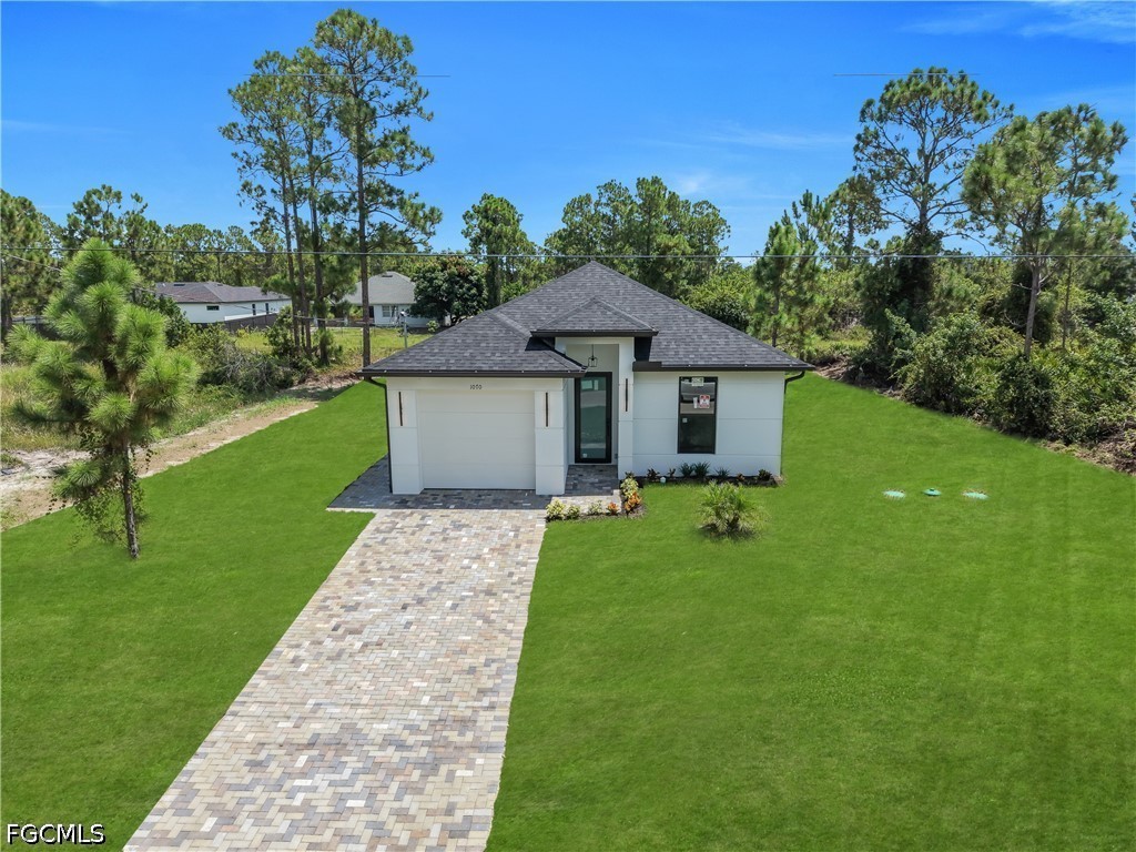 3 Bed SingleFamilyResidence for Sale in Lehigh Acres, photo 29