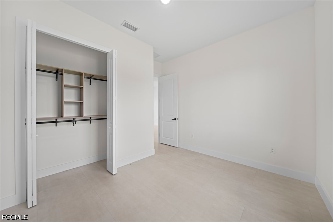 3 Bed SingleFamilyResidence for Sale in Cape Coral, photo 29