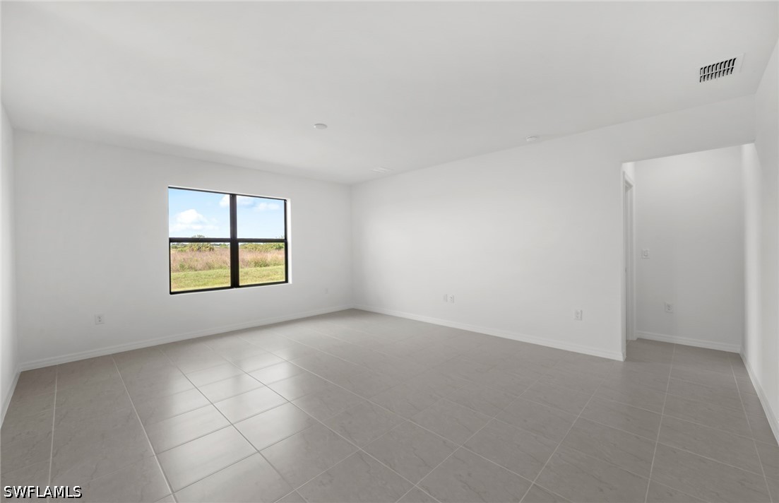 4 Bed SingleFamilyResidence for Sale in Whispering Lakes, photo 29