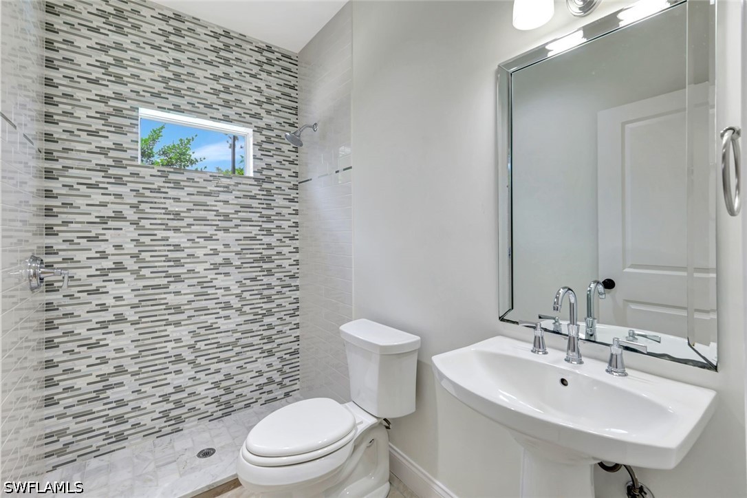 5 Bed Pool Home for Sale in Autumn Woods, photo 29