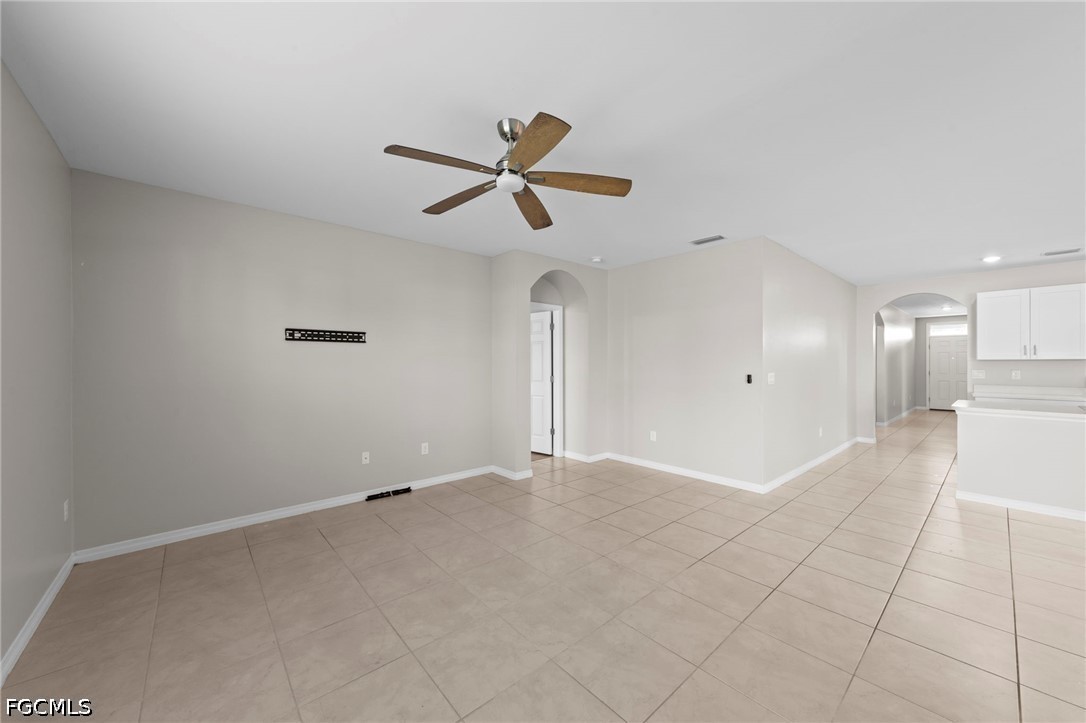 4 Bed SingleFamilyResidence for Sale in Cape Coral, photo 29