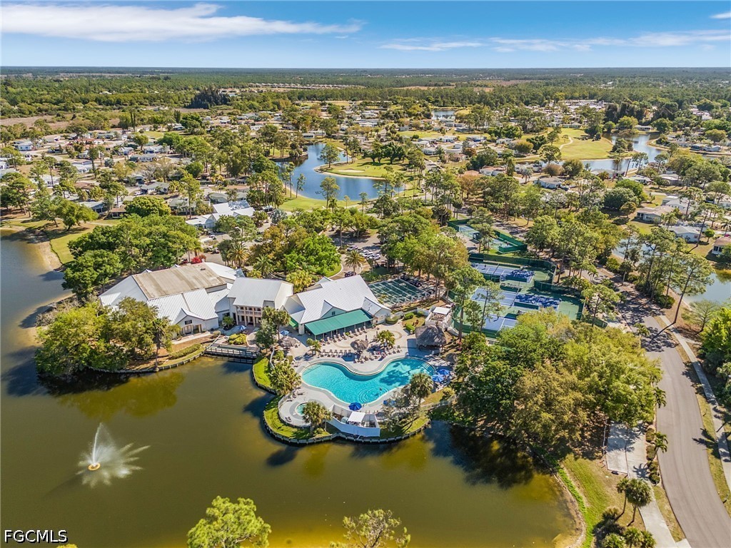 2 Bed Waterfront Home for Sale in North Fort Myers, photo 29
