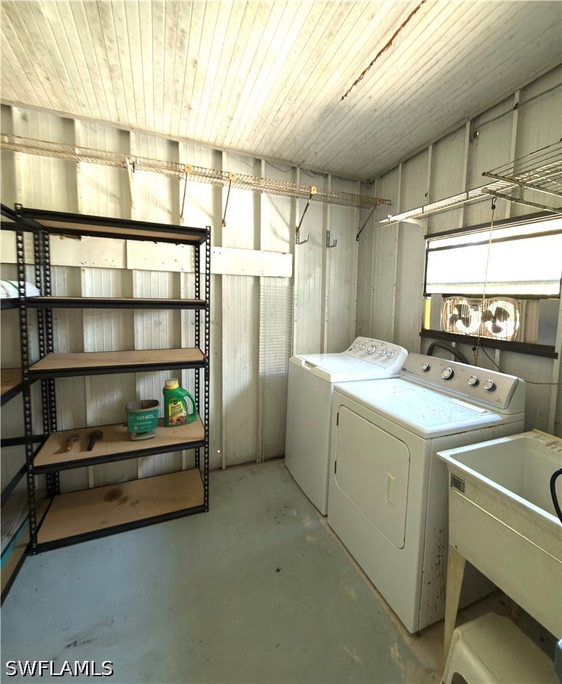 2 Bed ManufacturedHome for Sale in Naples, photo 29