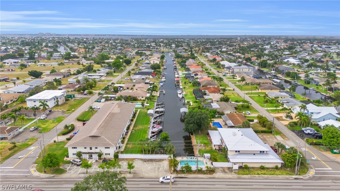 2 Bed Waterfront Home for Sale in Cape Coral, photo 30