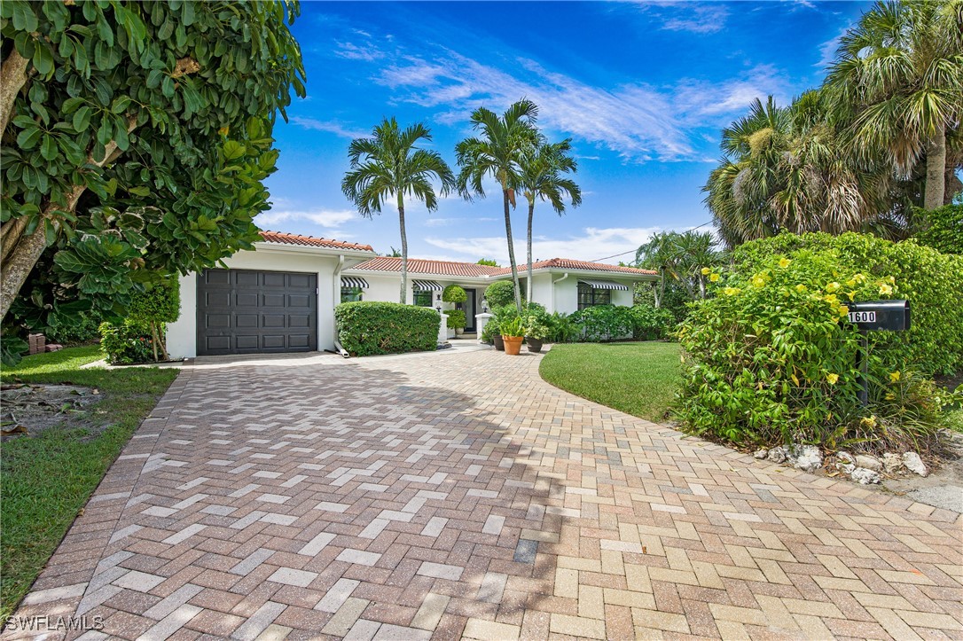 3 Bed Pool Home for Sale in Golden Shores, photo 30