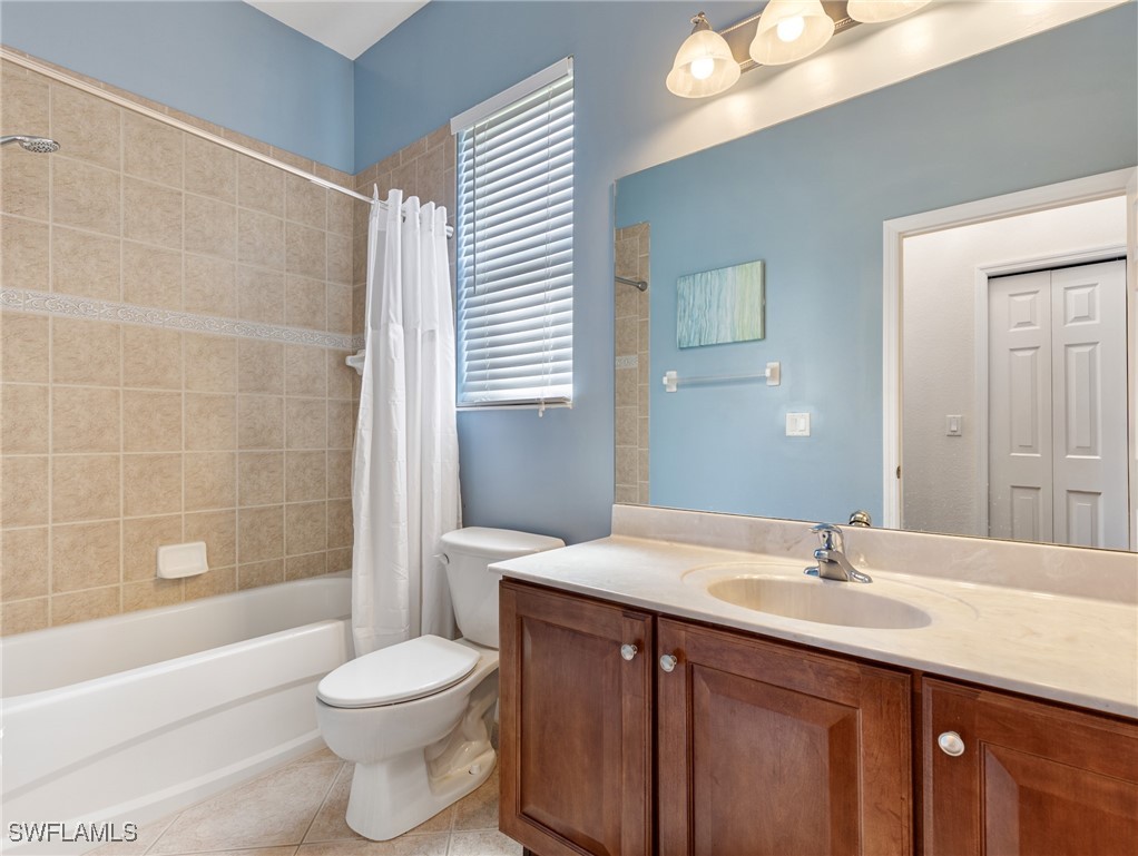 4 Bed SingleFamilyResidence for Sale in Estero, photo 30