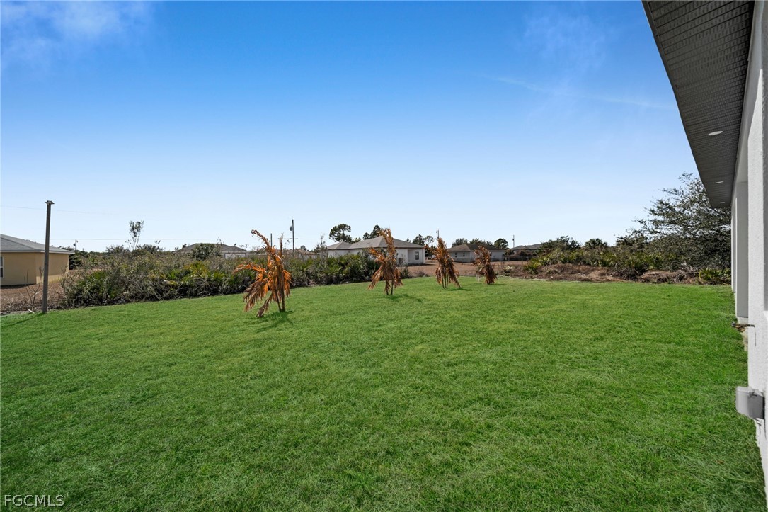 3 Bed SingleFamilyResidence for Sale in Lehigh Acres, photo 30
