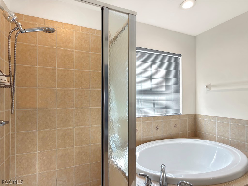 3 Bed Townhouse for Sale in Heatherstone, photo 30