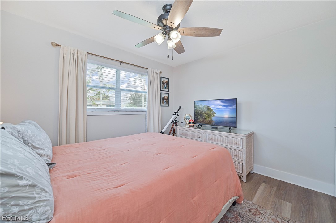 3 Bed Waterfront Home for Sale in Cape Coral, photo 30