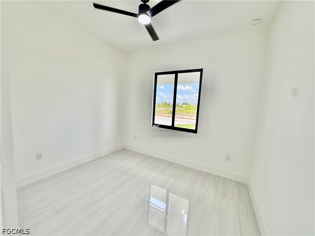 4 Bed SingleFamilyResidence for Sale in Lehigh Acres, photo 30