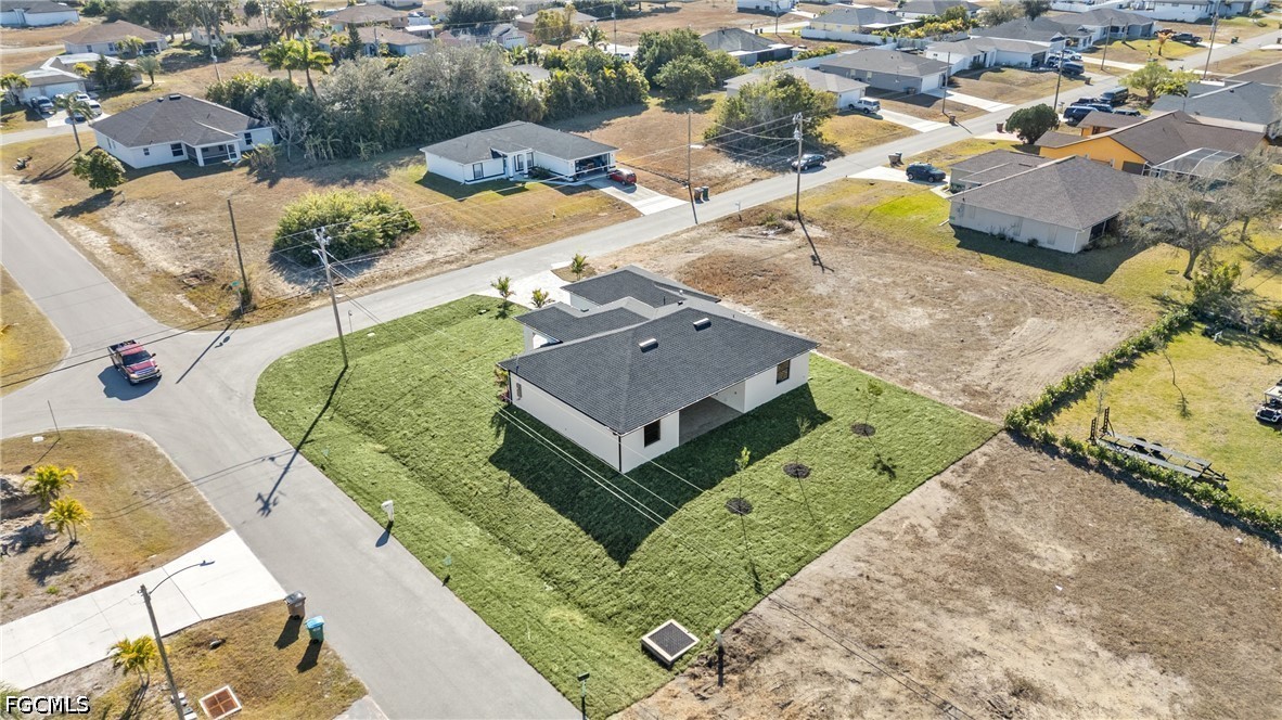 3 Bed SingleFamilyResidence for Sale in Cape Coral, photo 30