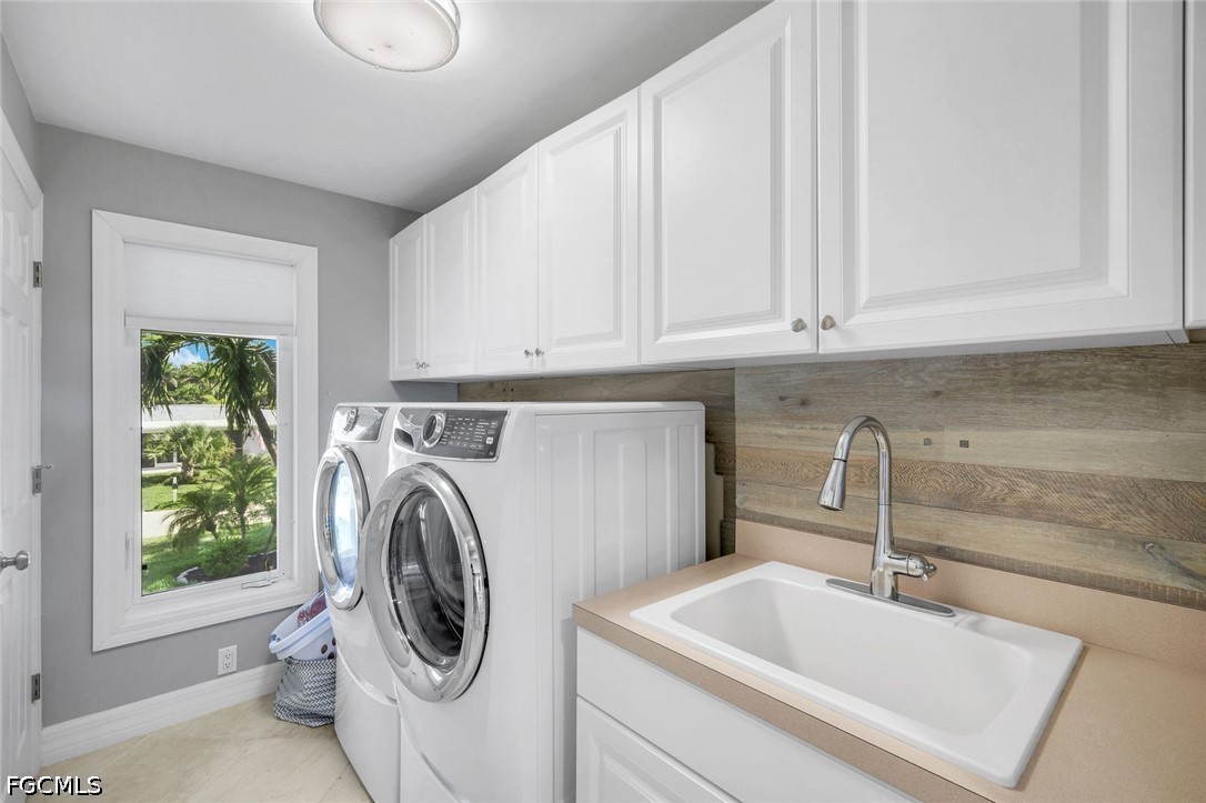 4 Bed Pool Home for Sale in Sanibel Estates, photo 30