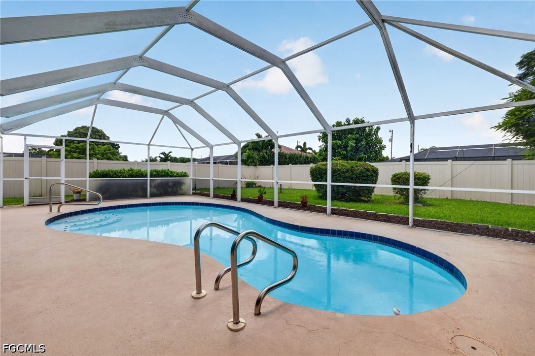 3 Bed Pool Home for Sale in Cape Coral, photo 30