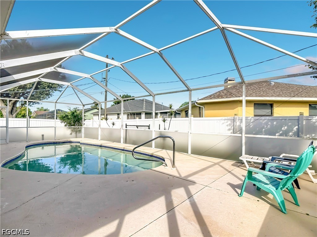 3 Bed Pool Home for Sale in San Carlos Park, photo 30