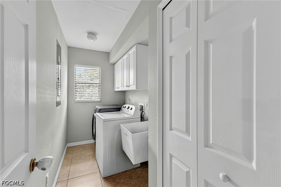 4 Bed SingleFamilyResidence for Sale in Lehigh Acres, photo 30
