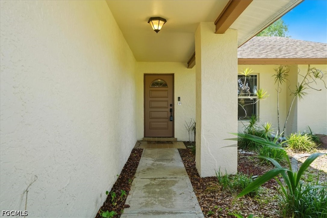 3 Bed Waterfront Home for Sale in Fort Myers, photo 30
