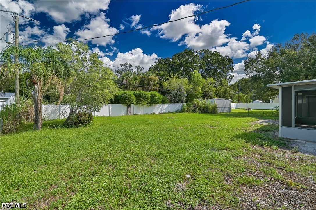 3 Bed SingleFamilyResidence for Sale in Fort Myers, photo 30