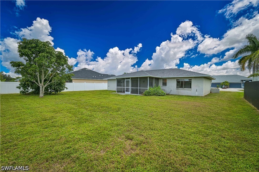 3 Bed SingleFamilyResidence for Sale in Cape Coral, photo 30
