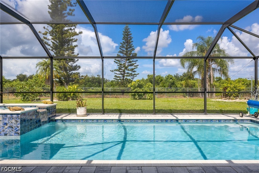 2 Bed Pool Home for Sale in Cape Coral, photo 30