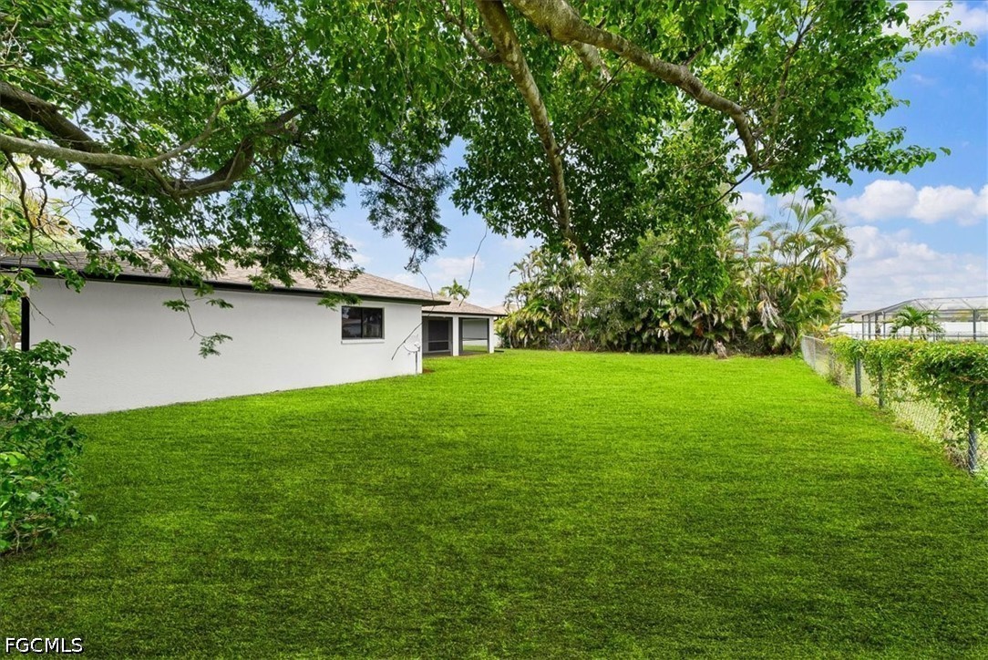 3 Bed SingleFamilyResidence for Sale in Cape Coral, photo 30