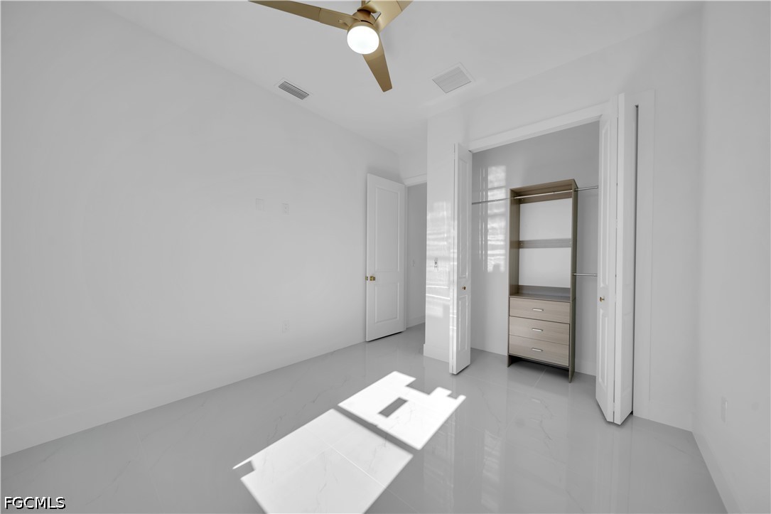 4 Bed SingleFamilyResidence for Sale in Lehigh Acres, photo 30