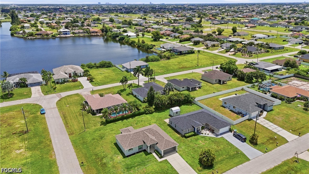 3 Bed SingleFamilyResidence for Sale in Cape Coral, photo 30