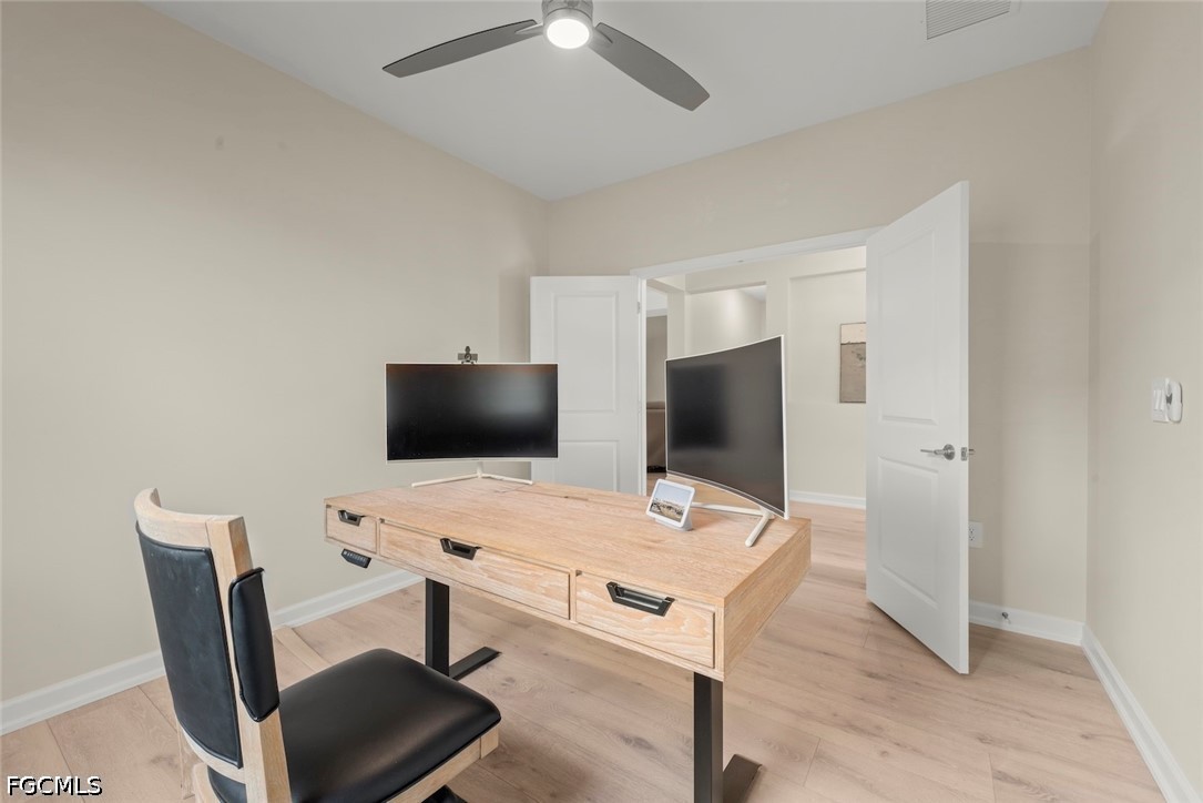 3 Bed SingleFamilyResidence for Sale in Estero, photo 30