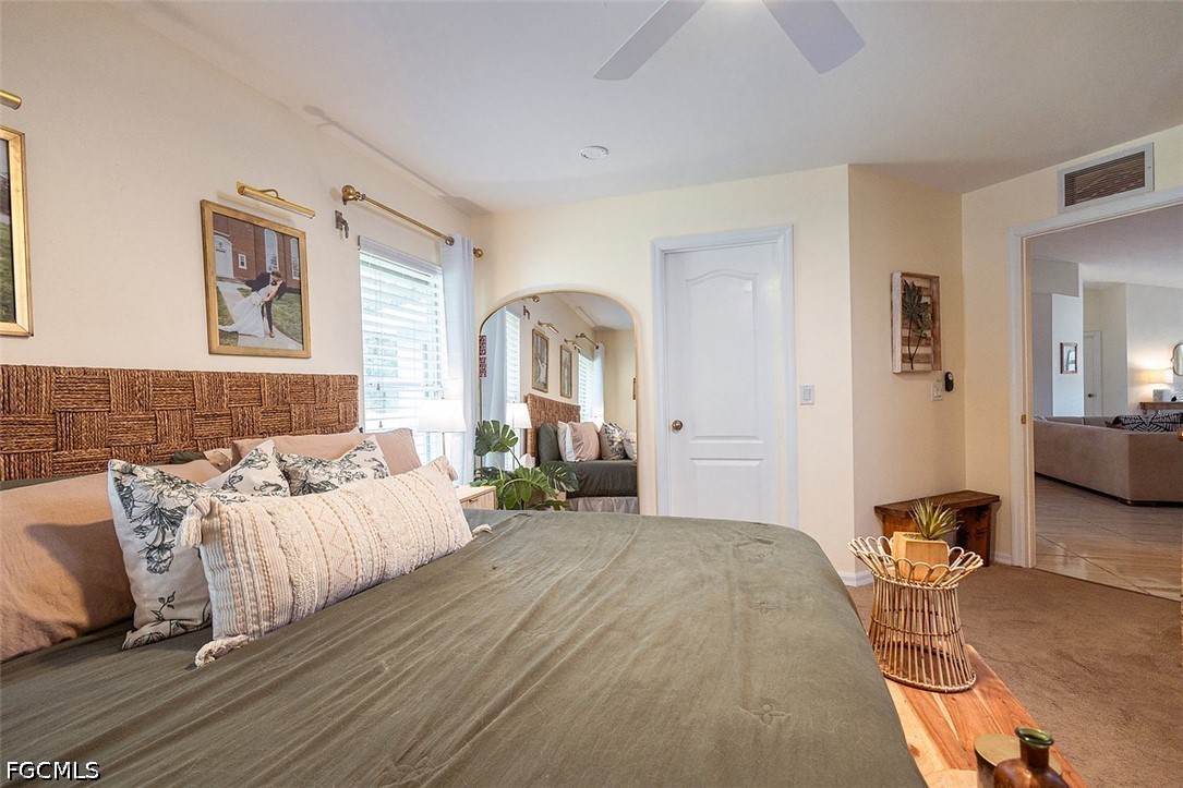 3 Bed SingleFamilyResidence for Sale in Mirror Lakes, photo 30