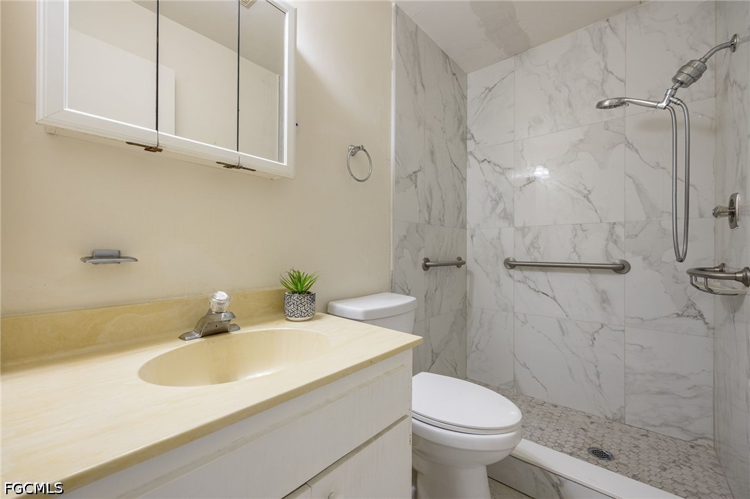 2 Bed Attached for Sale in Pinewood Condominium, photo 30