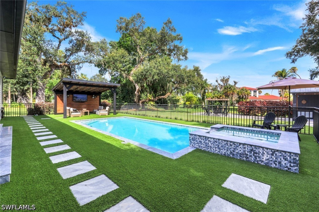 3 Bed Pool Home for Sale in Labelle, photo 30