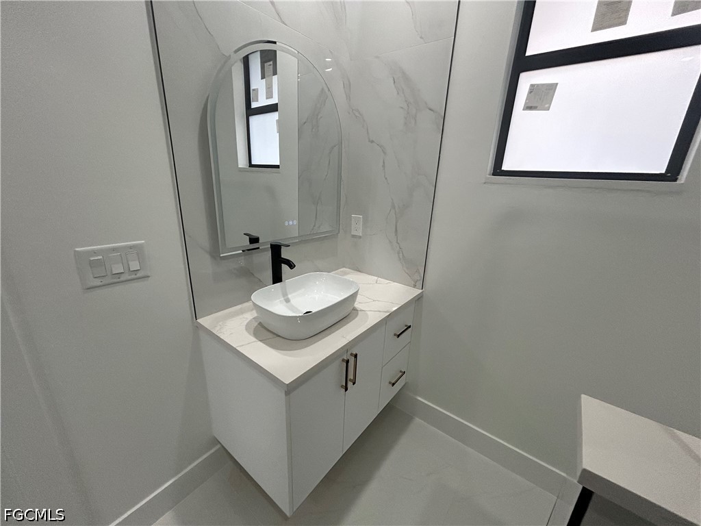 3 Bed SingleFamilyResidence for Sale in Lehigh Acres, photo 30