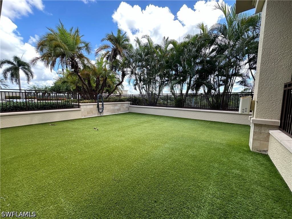 2 Bed Condominium for Sale in The Strada, photo 30