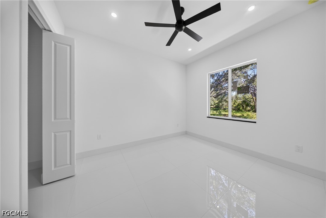 4 Bed SingleFamilyResidence for Sale in Lehigh Acres, photo 30