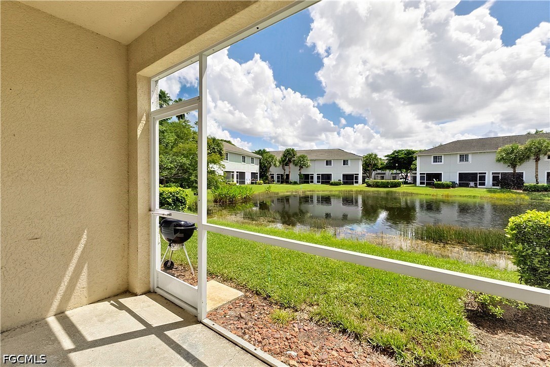 2 Bed Waterfront Home for Sale in Fort Myers, photo 30