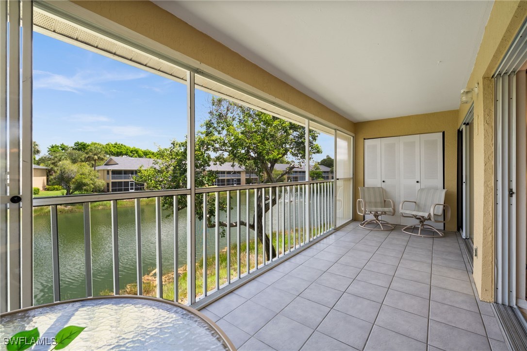 2 Bed Waterfront Home for Sale in Naples, photo 4