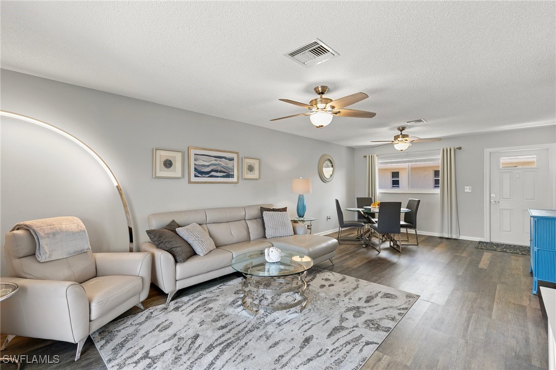 2 Bed Condominium for Sale in Naples, photo 4