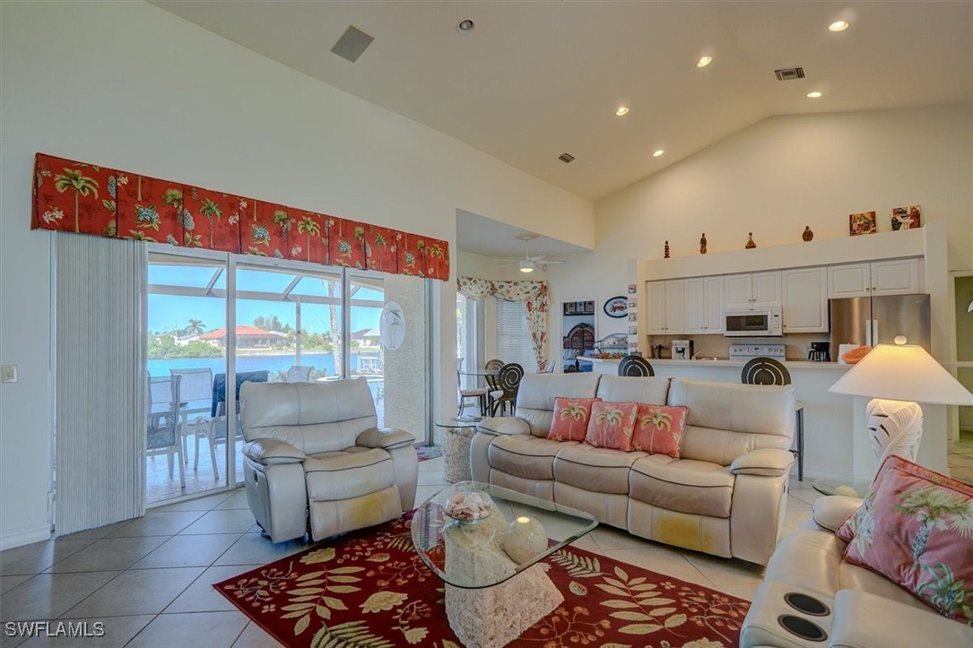 4 Bed Pool Home for Sale in Cape Coral, photo 4