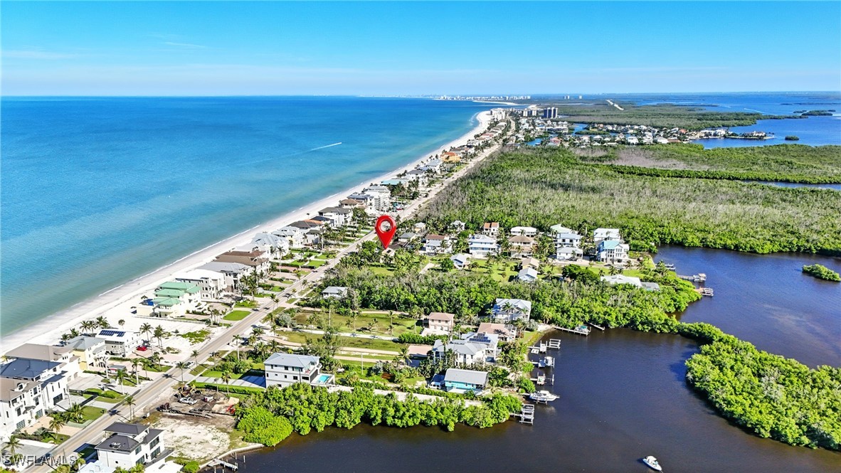 2 Bed SingleFamilyResidence for Sale in Bonita Beach, photo 4