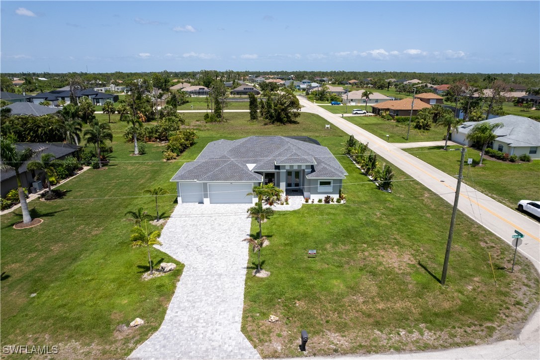 3 Bed Pool Home for Sale in Pine Valley, photo 4