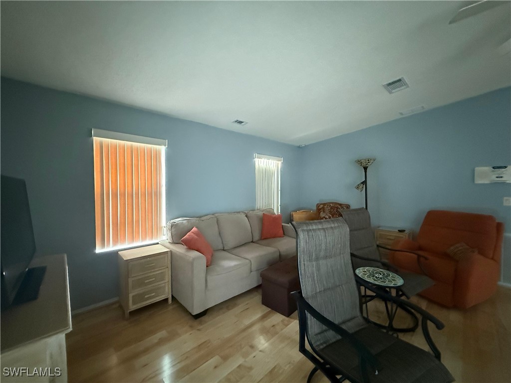 2 Bed ManufacturedHome for Sale in North Fort Myers, photo 4
